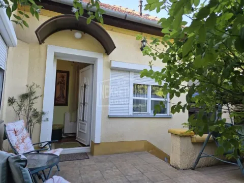 Sale, house, 190m², Kertvaroš, Subotica - image 1