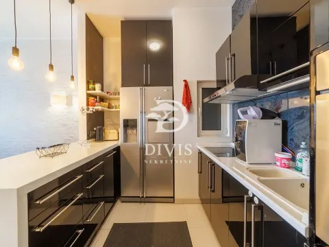 Prodaja, trosoban stan, 102m², Kalenić Pijaca, Vračar Sve Podlokacije - image 3