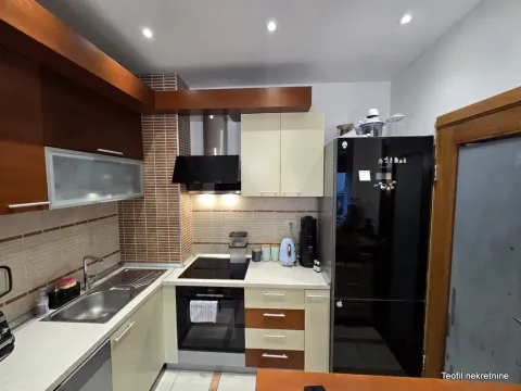 Prodaja, trosoban stan, 78m², Tašmajdan, Palilula Sve Podlokacije - image 5