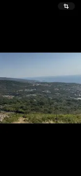 Pogled na prirodu i more sa lokacije nekretnine. - image 2