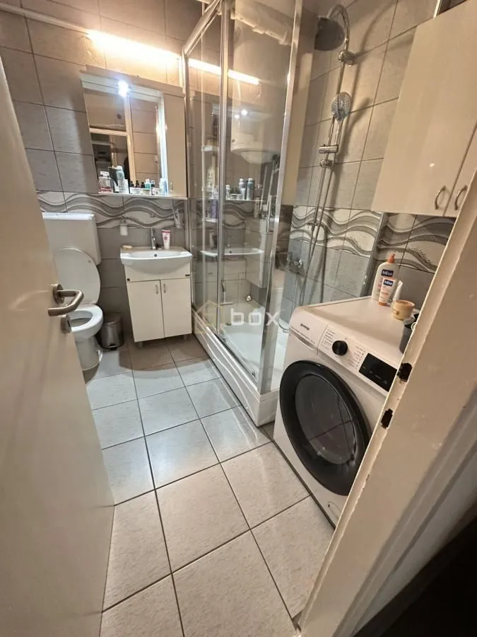 Prodaja, trosoban stan, 75m², Medijana, Niš