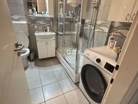 Prodaja, trosoban stan, 75m², Medijana, Niš - image 15
