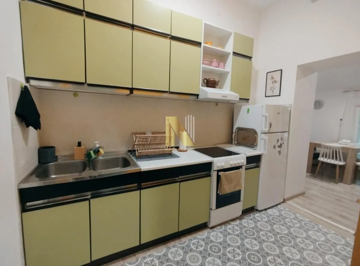 Izdavanje, jednosoban stan, 40m², Podbara, Novi Sad Sve Podlokacije