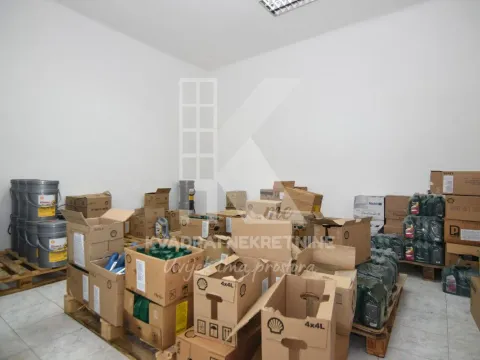 Rent, office space, 32m², Centar, Podgorica - image 2