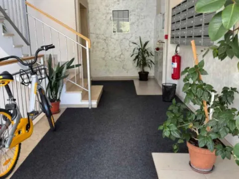 Prodaja, jednosoban stan, 51m², City Kvart, Podgorica - image 2