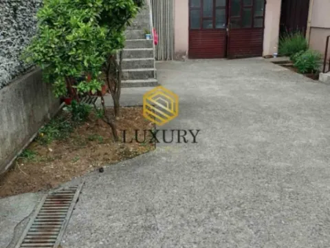 Prodaja, kuća, 200m², Tološi, Podgorica - image 4