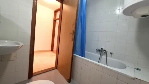 Izdavanje, dvosoban stan, 73m², Makedonsko naselje, Bar - image 12