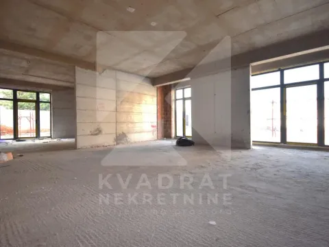 Izdavanje, poslovni prostor, 98m², Stari Aerodrom, Podgorica - image 5