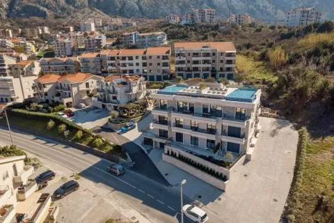 Prodaja, trosoban stan, 84m², Dobrota, Kotor - image 13
