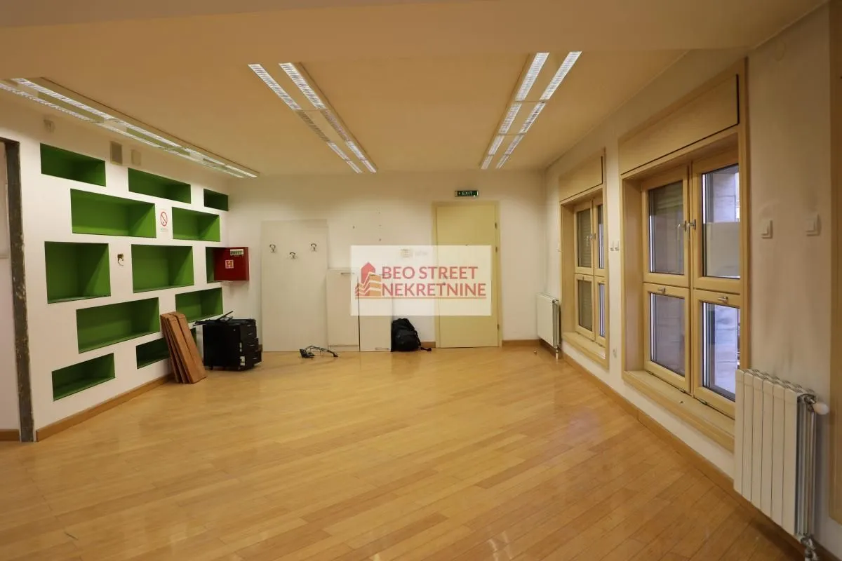 Sale, office space, 195m², Stari Grad, Beograd