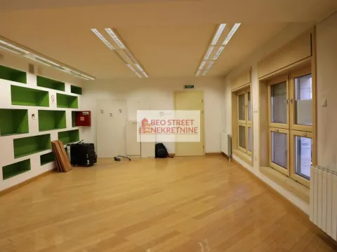 Sale, office space, 195m², Stari Grad, Beograd