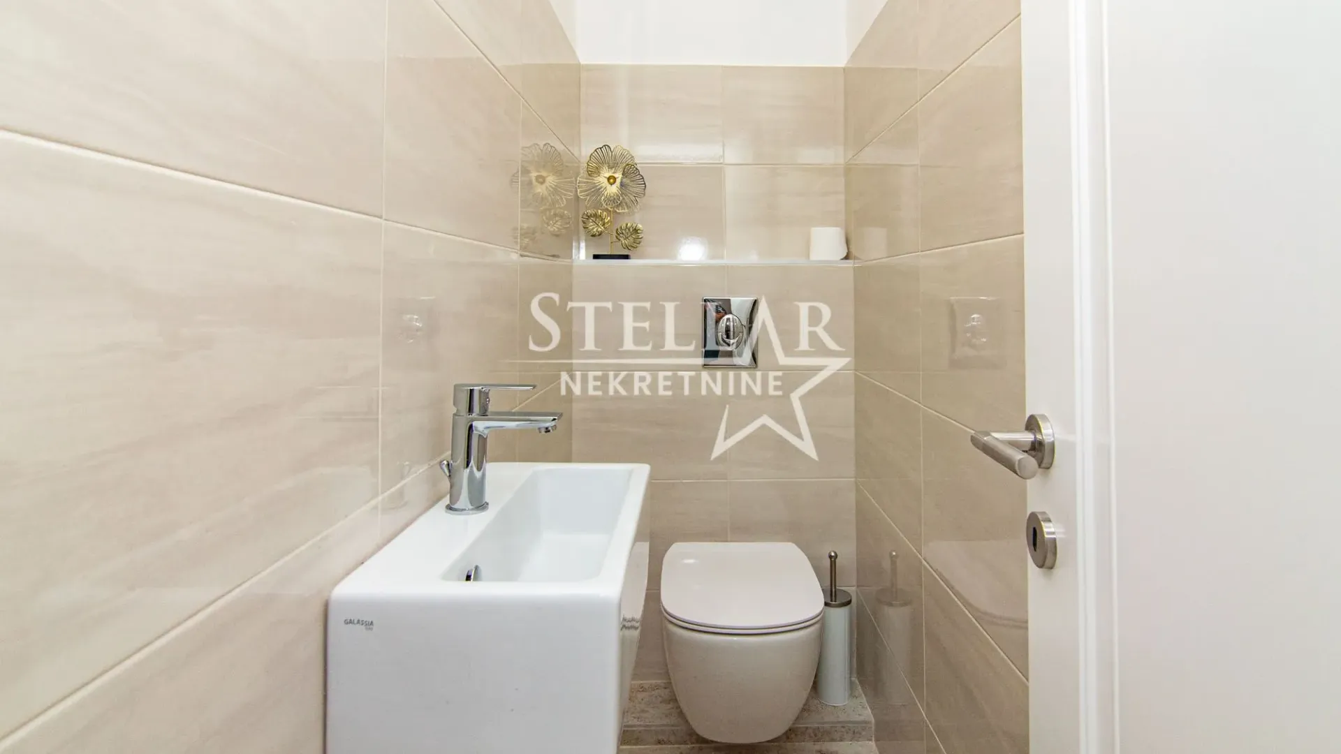 Izdavanje, trosoban stan, 90m², Momišići, Podgorica