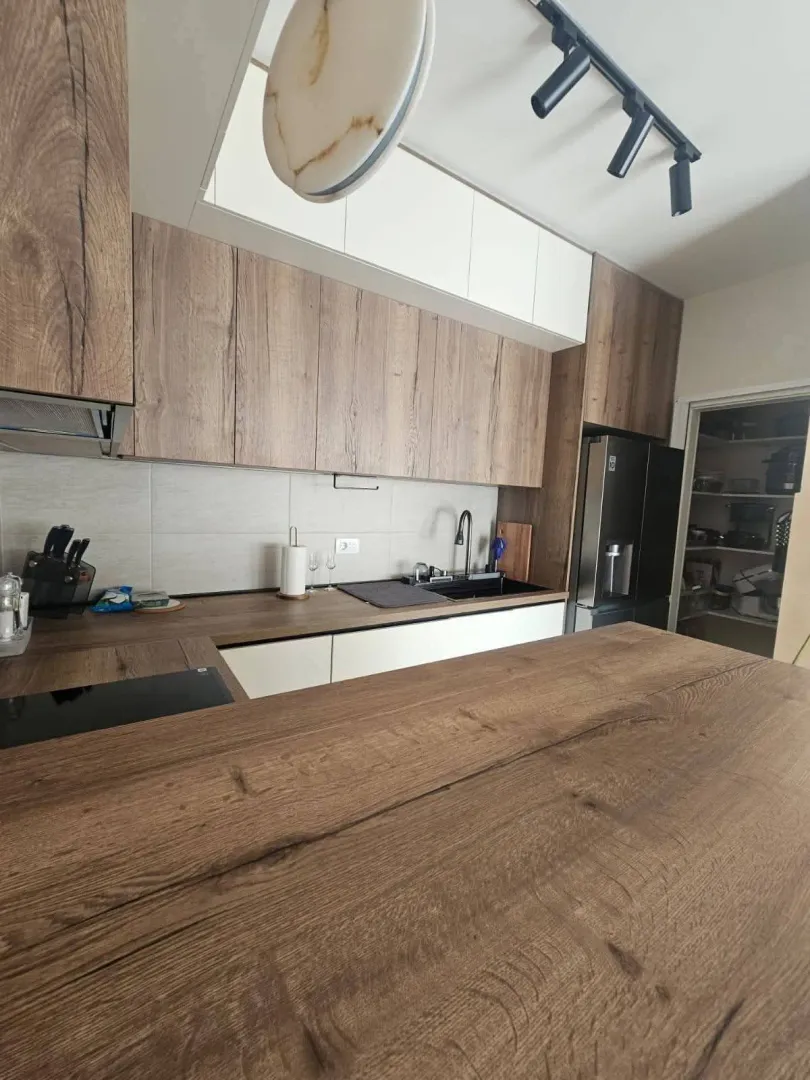 Prodaja, dvosoban stan, 70m², Pobrežje, Podgorica