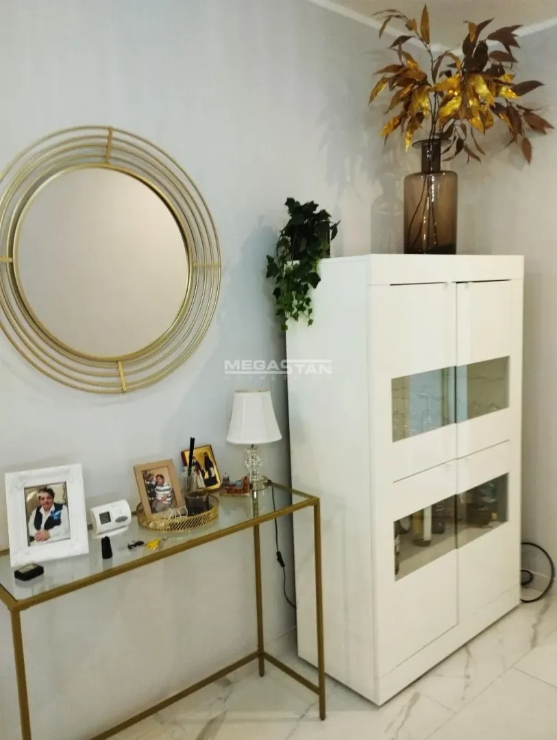 Prodaja, trosoban stan, 94m², Pančevo, Srbija