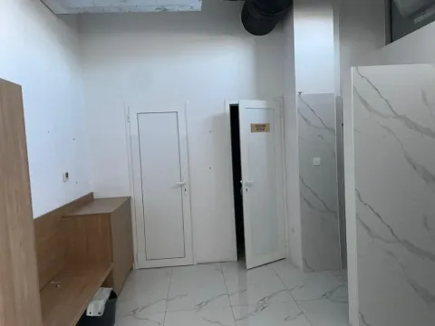 Rent, office space, 345m², Budva, Crna Gora - image 2