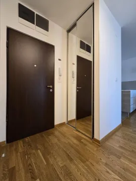 Rent, two bedroom apartment, 65m², City Kvart, Podgorica - image 11