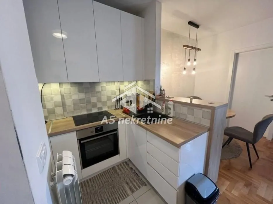 Izdavanje, stan, 40m², Autokomanda, Voždovac Sve Podlokacije
