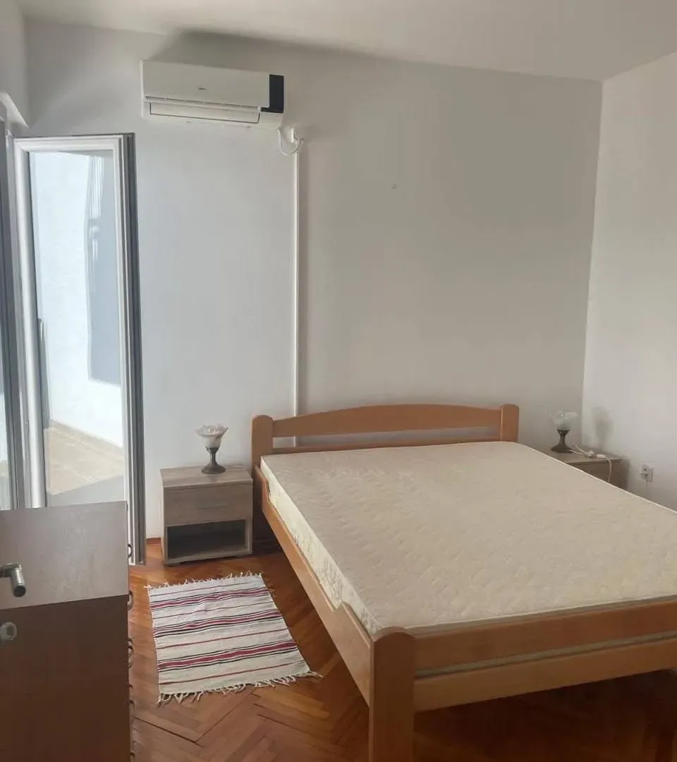 Rent, three bedroom apartment, 87m², Seljanovo, Tivat