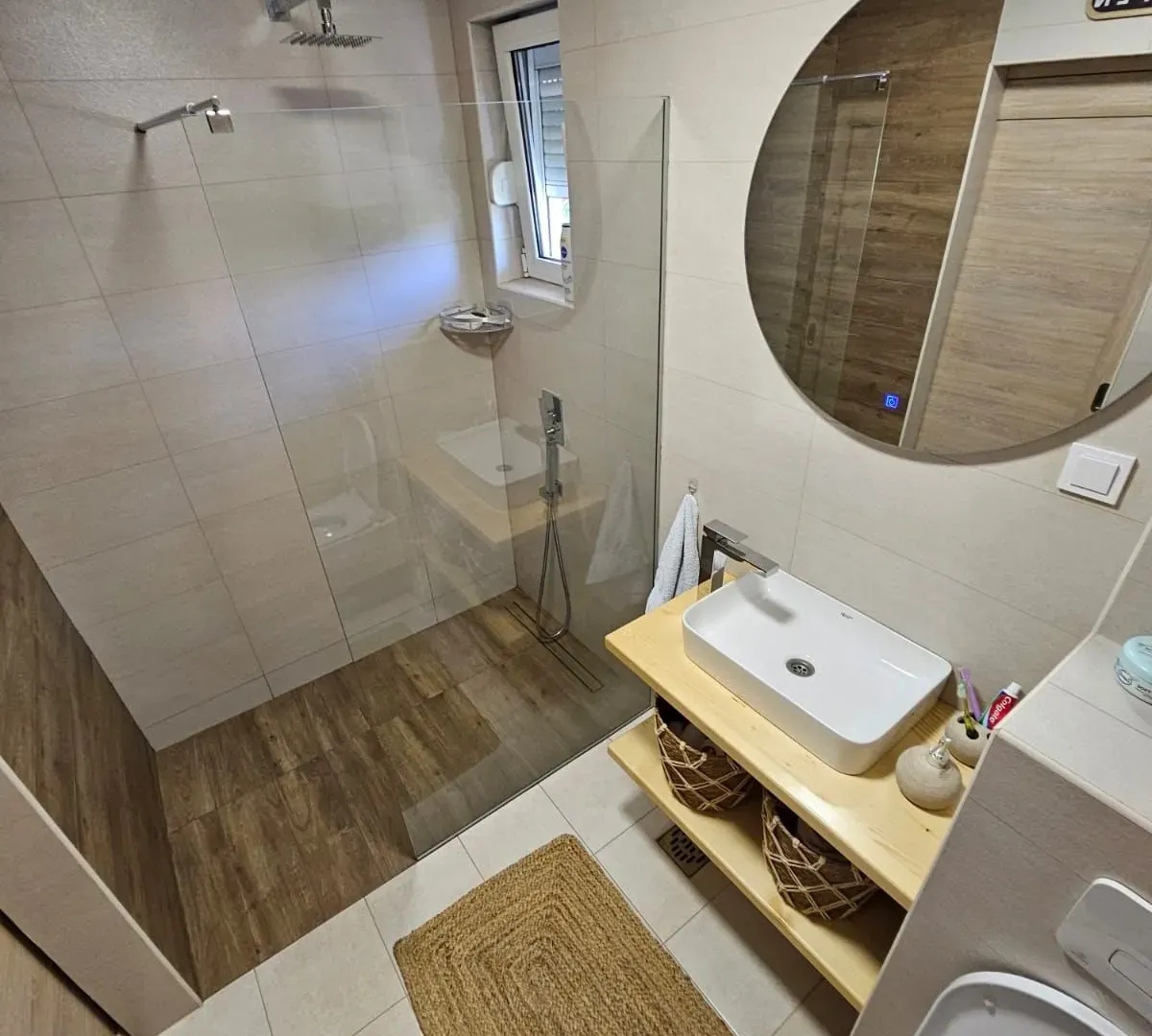 Prodaja, dvosoban stan, 95m², Drpe Mandića, Podgorica