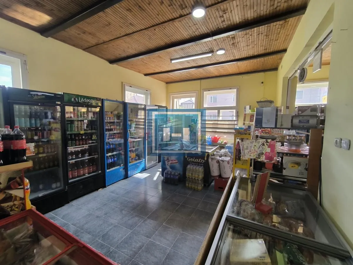 Sale, office space, 123m², Ćuprija, Srbija