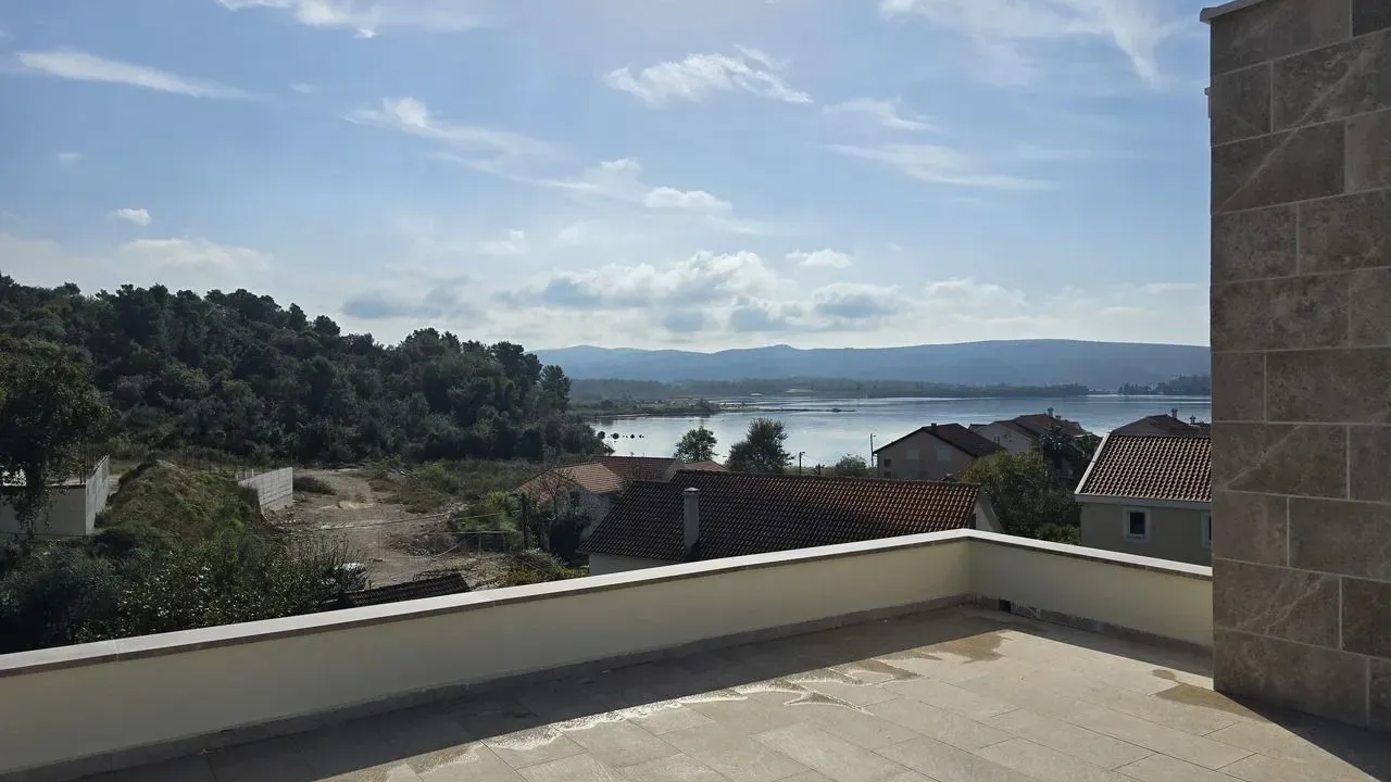 Prodaja, jednosoban stan, 39m², Tivat, Crna Gora