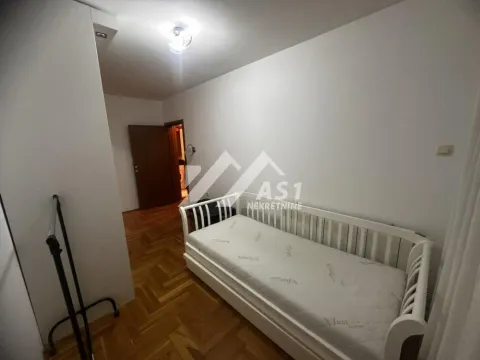 Izdavanje, trosoban stan, 68m², Bulevar Evrope, Novi Sad Sve Podlokacije - image 5