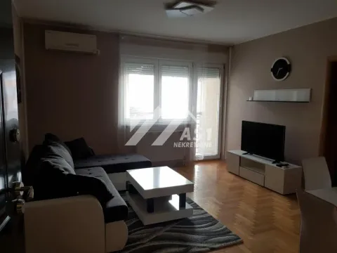 Izdavanje, dvosoban stan, 41m², Bulevar Oslobodjenja, Novi Sad Sve Podlokacije - image 2