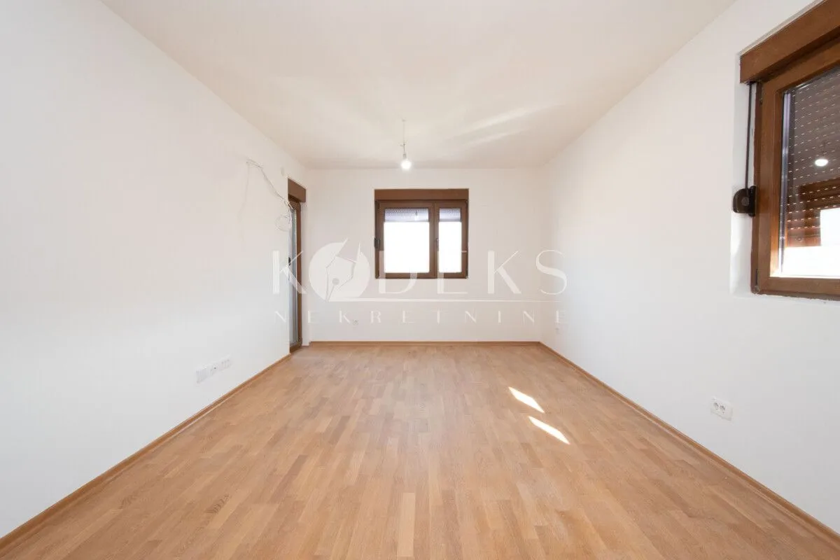 Rent, office space, 56m², Stari Aerodrom, Podgorica