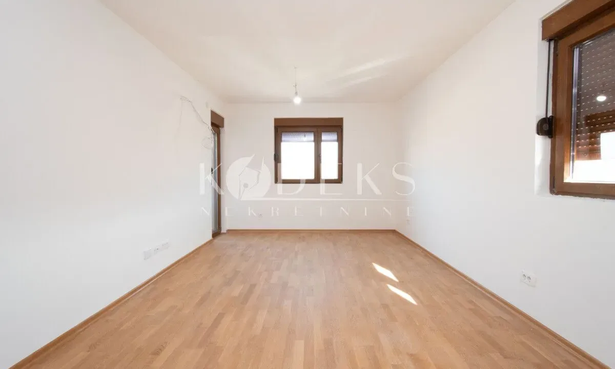 Rent, office space, 56m², Stari Aerodrom, Podgorica