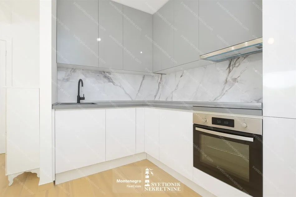Prodaja, dvosoban stan, 60m², Igalo, Herceg Novi