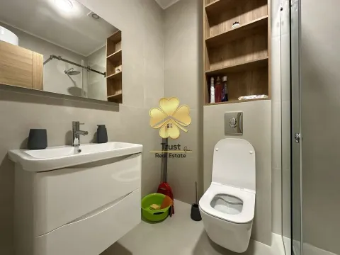 Izdavanje, jednosoban stan, 50m², City Kvart, Podgorica - image 11