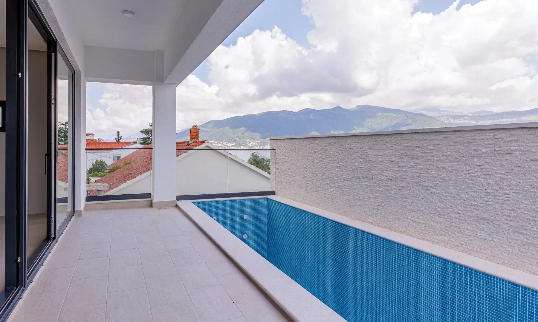 Prodaja, kuća, 200m², Krašići, Tivat