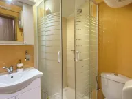 Sale, three bedroom apartment, 120m², Dobrota, Kotor - image 13