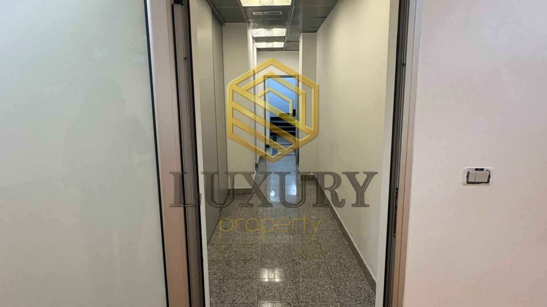 Rent, office space, 160m², Obala Morače, Podgorica