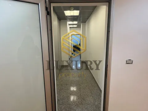 Izdavanje, poslovni prostor, 160m², Obala Morače, Podgorica - image 5