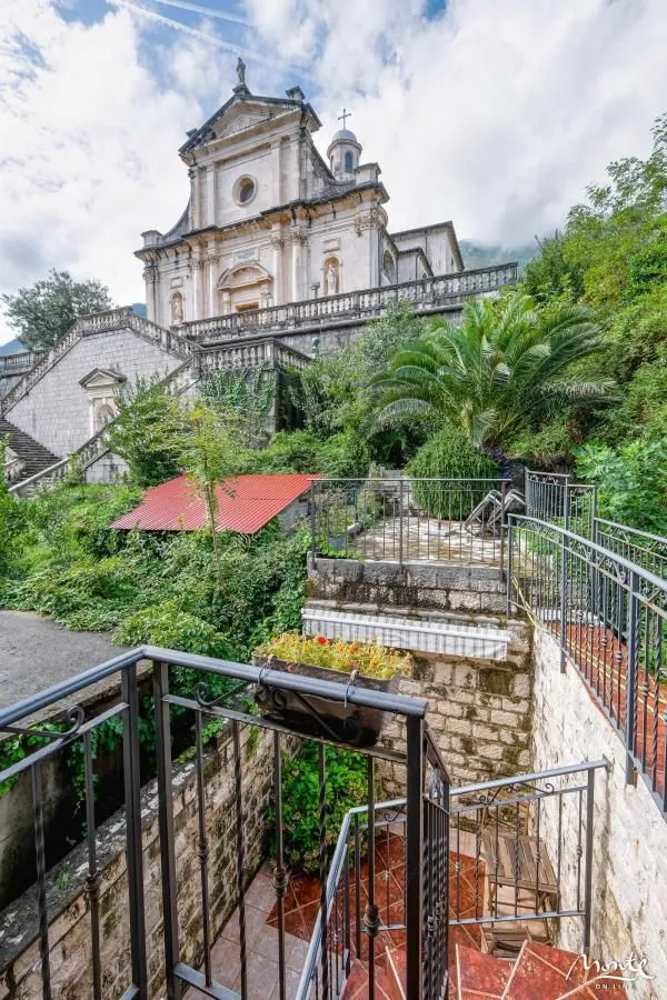 Sale, three bedroom apartment, 80m², Prčanj, Kotor