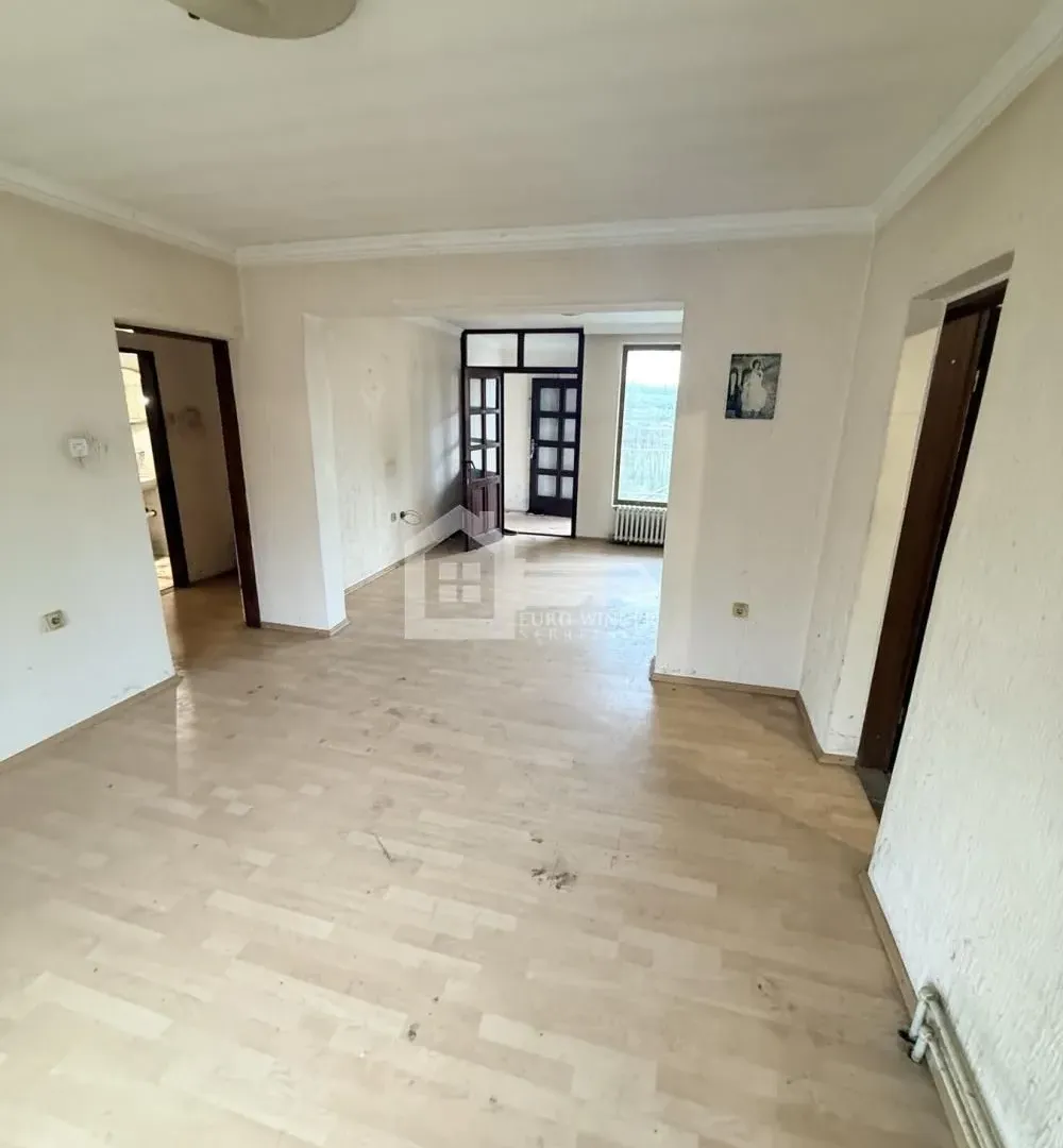 Sale, house, 220m², Čukarica, Beograd