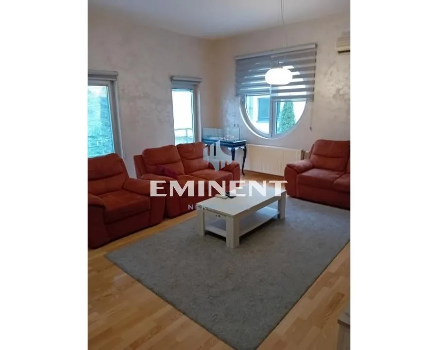 Izdavanje, trosoban stan, 98m², Savski Venac, Beograd