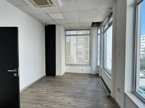 Rent, office space, 120m², Preko Morače, Podgorica - image 1