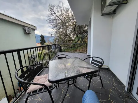 Izdavanje, jednosoban stan, 98m², Đenovići, Herceg Novi - image 11