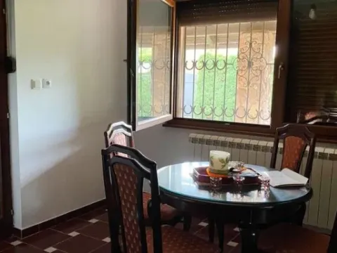 Prodaja, kuća, 250m², Vrbas, Novi Sad - image 8