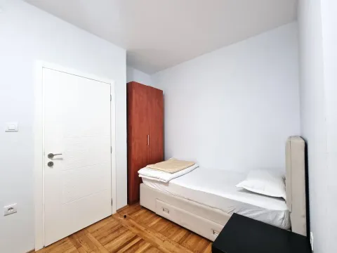 Izdavanje, stan, 78m², Drac, Podgorica - image 12