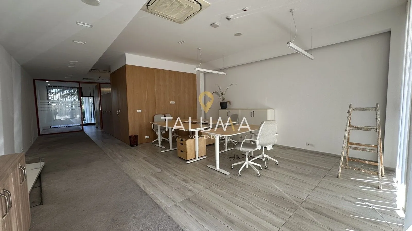 Izdavanje, poslovni prostor, 93m², City Kvart, Podgorica