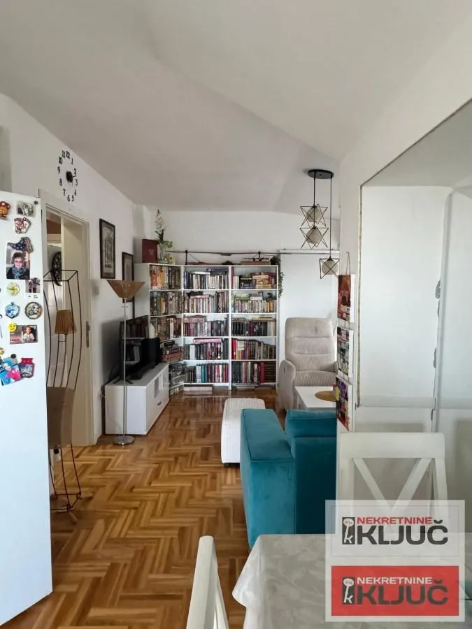 Prodaja, trosoban stan, 69m², Veternik, Novi Sad Sve Podlokacije
