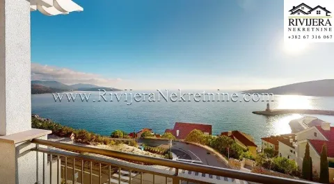 Pogled na more i obalu sa balkona. - image 3