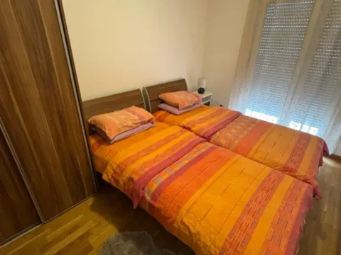 Izdavanje, dvosoban stan, 74m², City Kvart, Podgorica - image 10