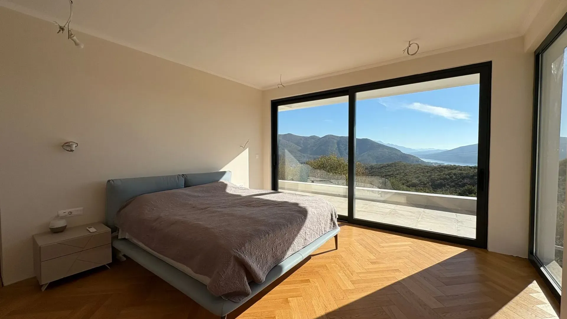 Prodaja, četvorosoban stan, 165m², Herceg Novi, Crna Gora
