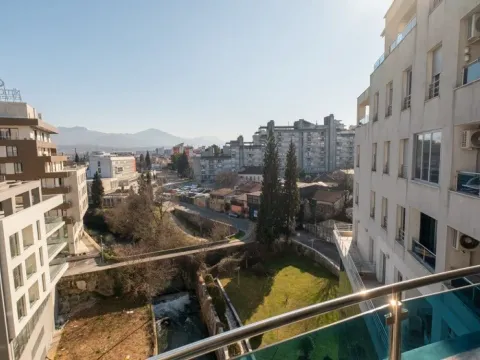 Izdavanje, dvosoban stan, 100m², Podgorica, Crna Gora - image 6