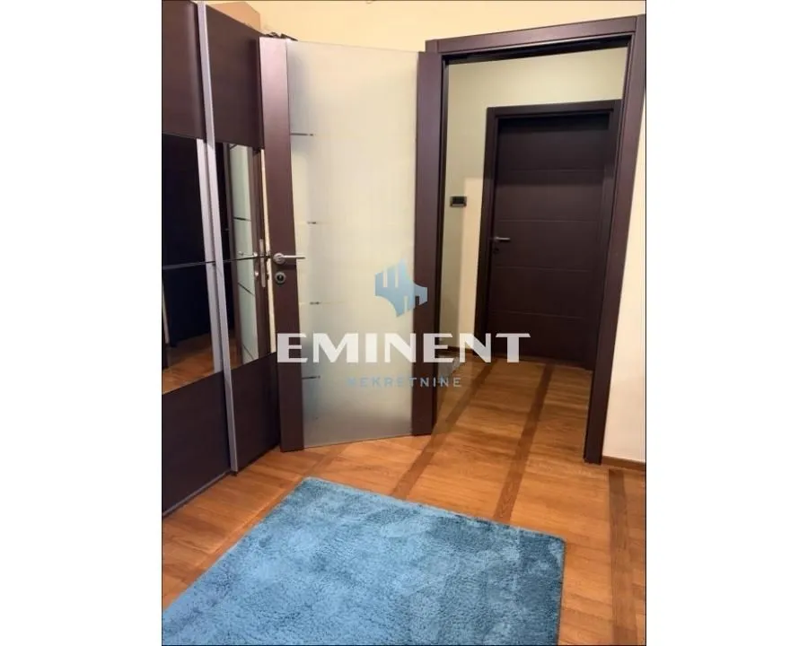 Rent, two bedroom apartment, 75m², Južni Bulevar, Vračar Sve Podlokacije