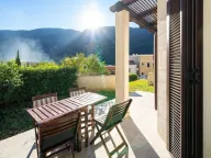 Sale, two bedroom apartment, 84m², Morinj, Kotor - image 2